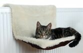 TRIXIE RADIATORHANGMAT PLUCHE / VELOURS CREME / BRUIN