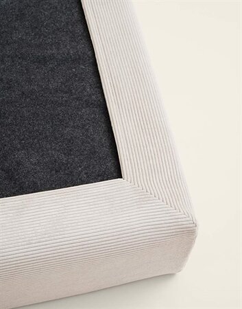 BIA BED RIB HOES HONDENMAND ZAND 100X80X15 CM