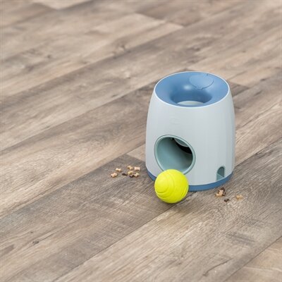 TRIXIE DOG ACTIVITY STRATEGIESPEL BALL&TREAT LICHTGRIJS  BLAUW 17X17X18 CM BAL 6 CM