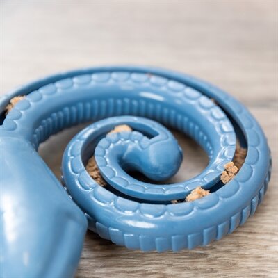 TRIXIE SNACK-SLANG TPR OPGEROLD 18 CM