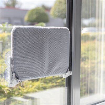 TRIXIE HANGMAT VOOR AAN RAAM OPVOUWBAAR PLUCHE / MESH WIT / GRIJS 58C34 CM